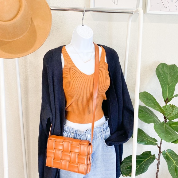 knitted crop top - Picture 8 of 10